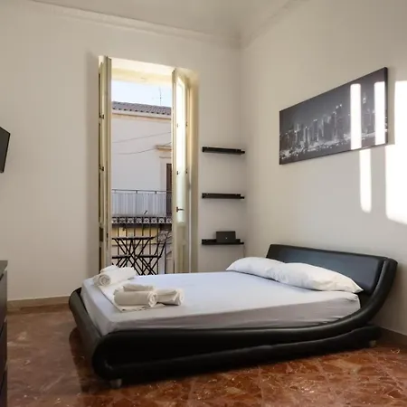 Dal Commediante Terrace In Historic Center Affittacamere Noto
