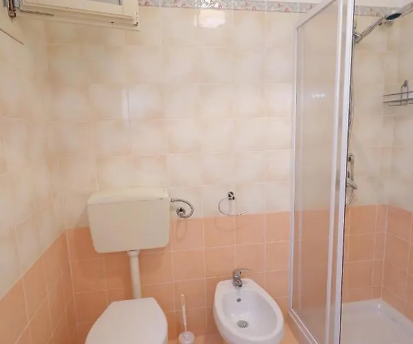 Dal Commediante And Noto